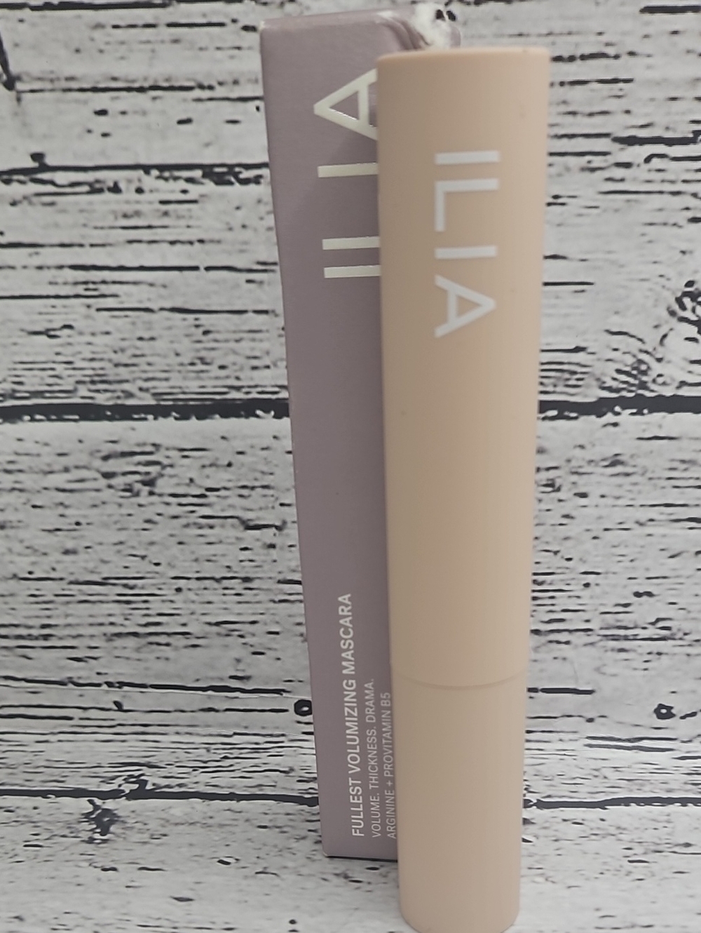 ILIA Fullest Volumizing Mascara — Nude Beige